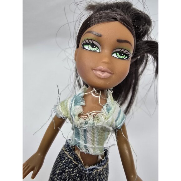 Lil Bratz Beach Bash Zada Doll Mini 4" Fashion Doll - Picture 5 of 8